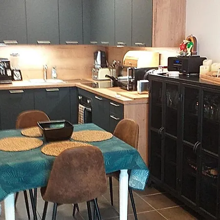 Patio Arena F2 アパート バイヨンヌ